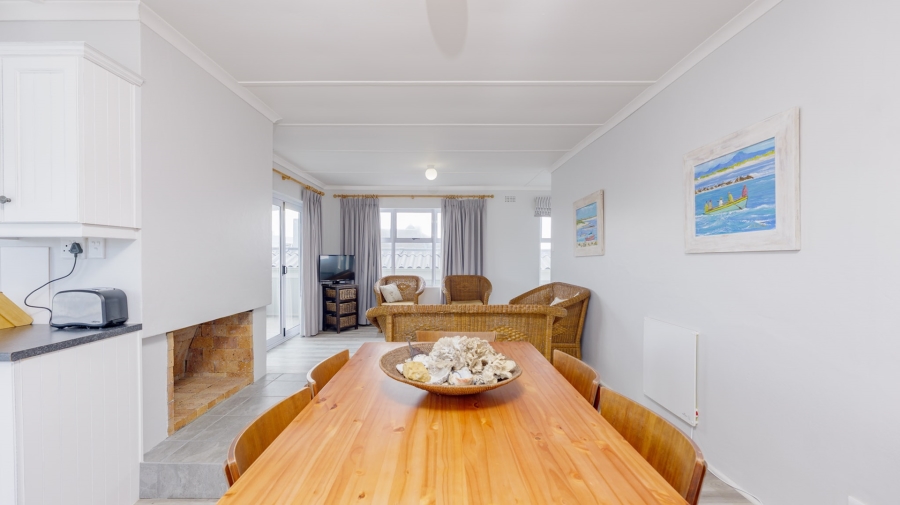 7 Bedroom Property for Sale in Struisbaai Western Cape